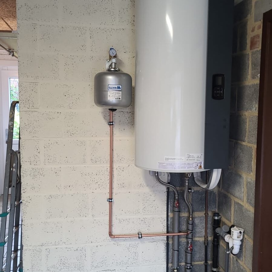 Ballon sanitaire split 150L boiler thermodynamique installation KeepCool Hainaut en Wallonie picarde